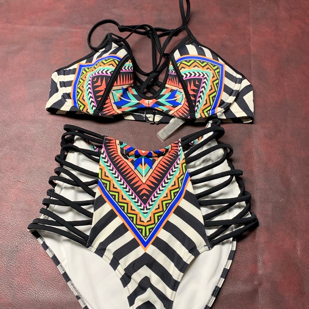 Striped 2 piece swim suit